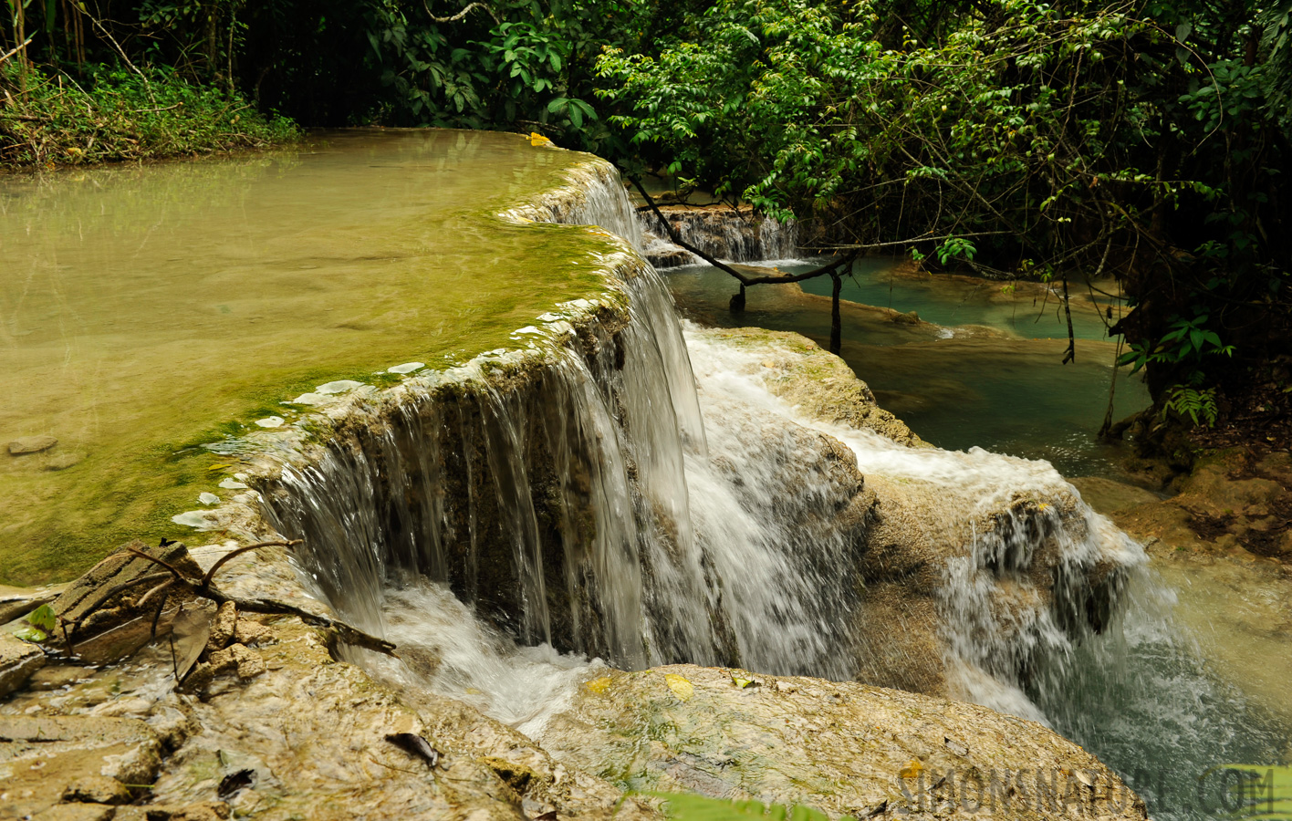 Luang Prabang [31 mm, 1/60 Sek. bei f / 8.0, ISO 200]